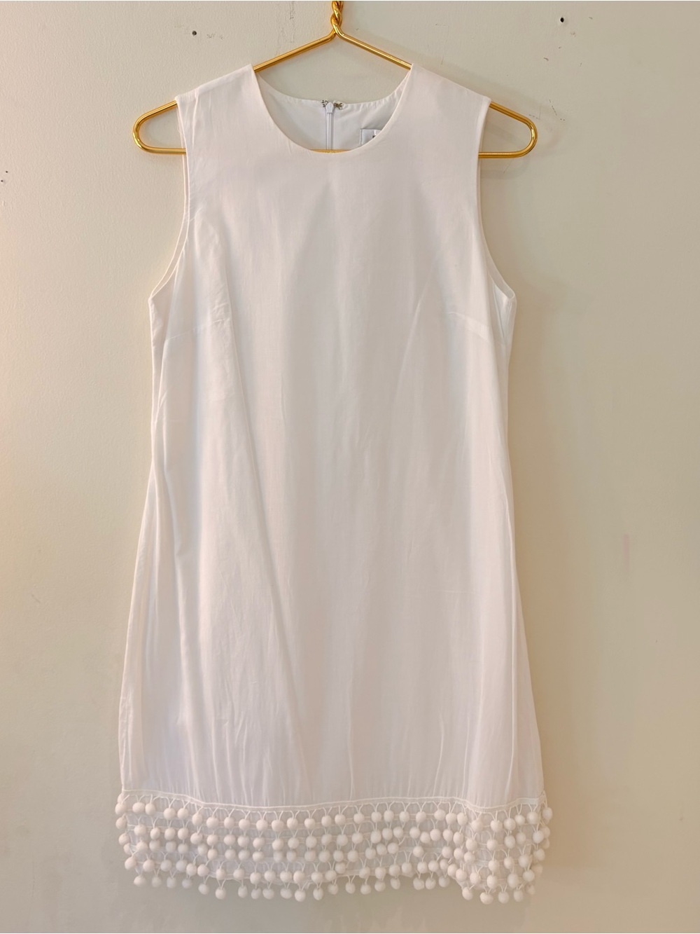Isaac Mizrahi White Sleeveless Cotton Shift Dress with Pom Pom Hem Sz 8